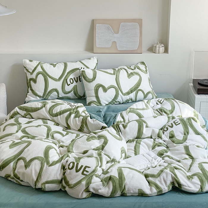 91家纺网 家纺一手货源 找家纺 窝米 2023冬季新品高克重牛奶绒四件套系列 爱意满满