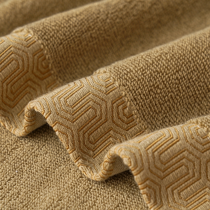 91家纺网 家纺一手货源 找家纺 朴尔家纺-毛巾被 2023新款全棉32股酒店风迷宫格加厚毛巾浴巾组合 70*140cm浴巾迷宫格-落叶黄