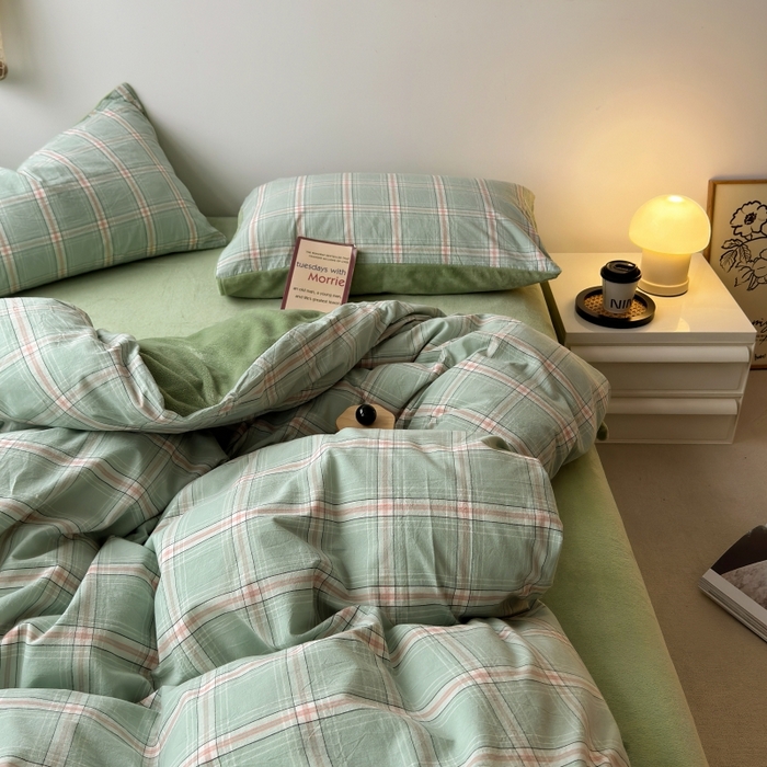 91家纺网 家纺一手货源 找家纺 水洗的故事 2023新款色织水洗棉牛奶绒双用四件套 莫妮卡