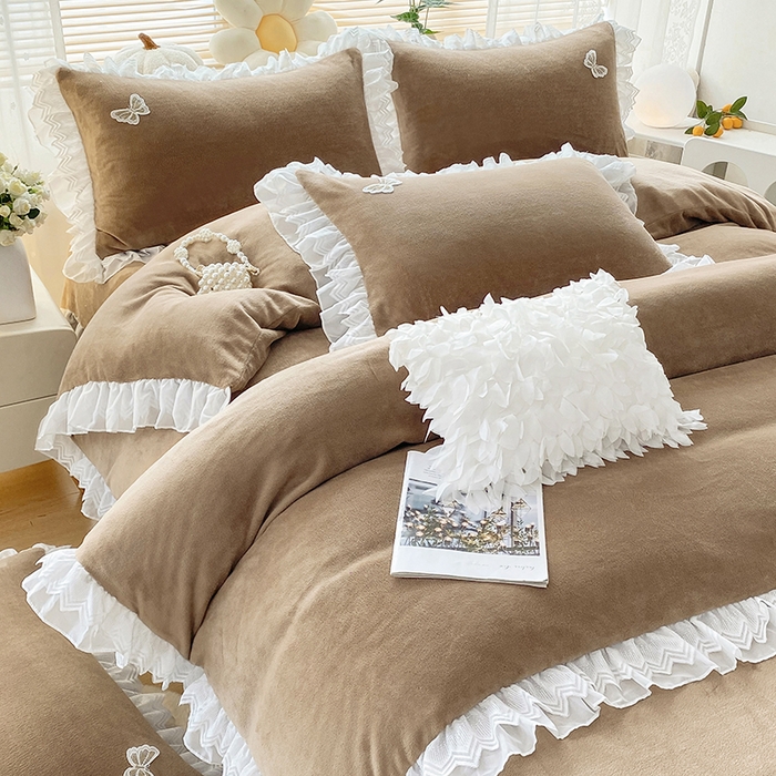 91家纺网 家纺一手货源 找家纺 艾晶美 2023新款双层花边牛奶绒四件套 拿铁咖