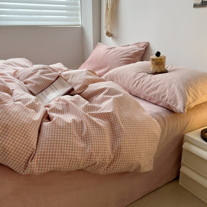 91家纺网 家纺一手货源 找家纺 水洗的故事 2023新款色织水洗棉牛奶绒双用四件套 西西里