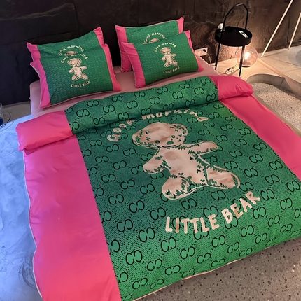 91家纺网 家纺一手货源 找家纺 （总）色鬼 2023新款轻奢潮牌大牌风棉加绒四件套印花牛奶绒四件套