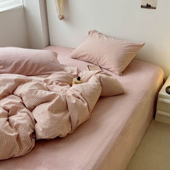 91家纺网 家纺一手货源 找家纺 水洗的故事 2023新款色织水洗棉牛奶绒双用四件套 西西里