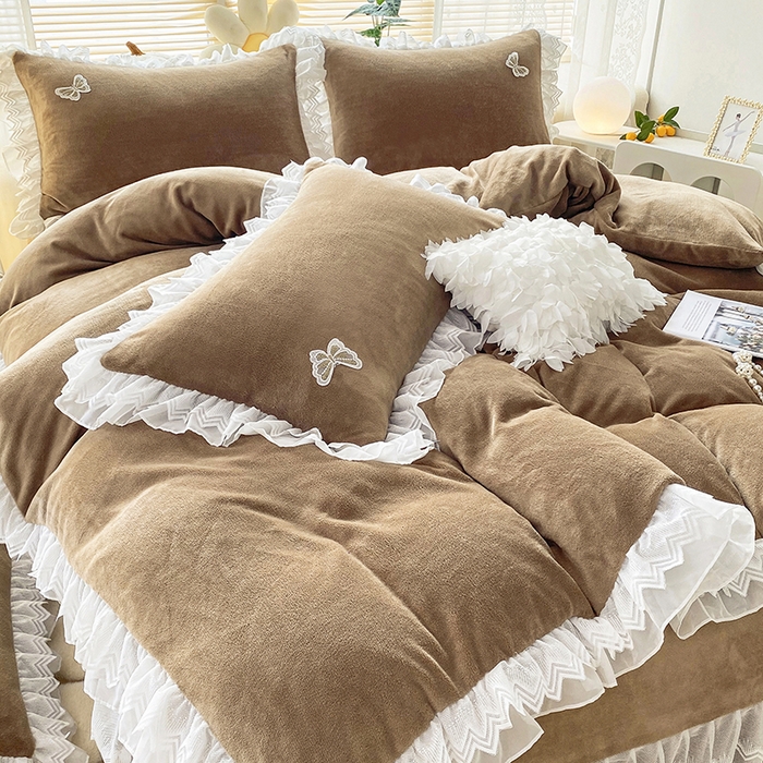 91家纺网 家纺一手货源 找家纺 艾晶美 2023新款双层花边牛奶绒四件套 拿铁咖