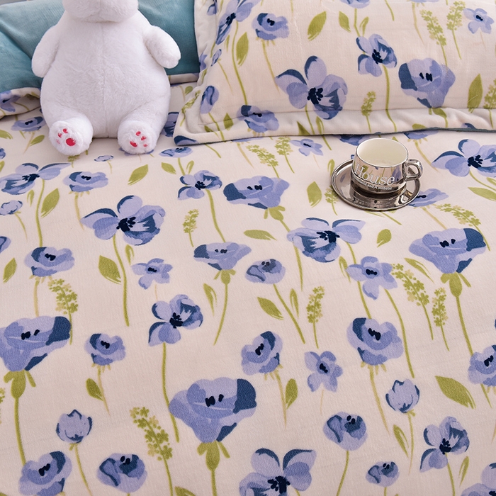 91家纺网 家纺一手货源 找家纺 简一 2024新款高克重牛奶绒迪士尼系列单被套 伊甸园紫