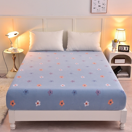 91家纺网 家纺一手货源 找家纺 简一 2024新款高克重牛奶绒迪士尼系列单床笠 情人恰恰