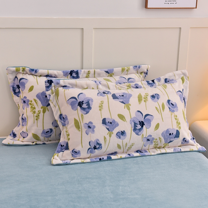 91家纺网 家纺一手货源 找家纺 简一 2024新款高克重牛奶绒迪士尼系列单枕套 伊甸园紫