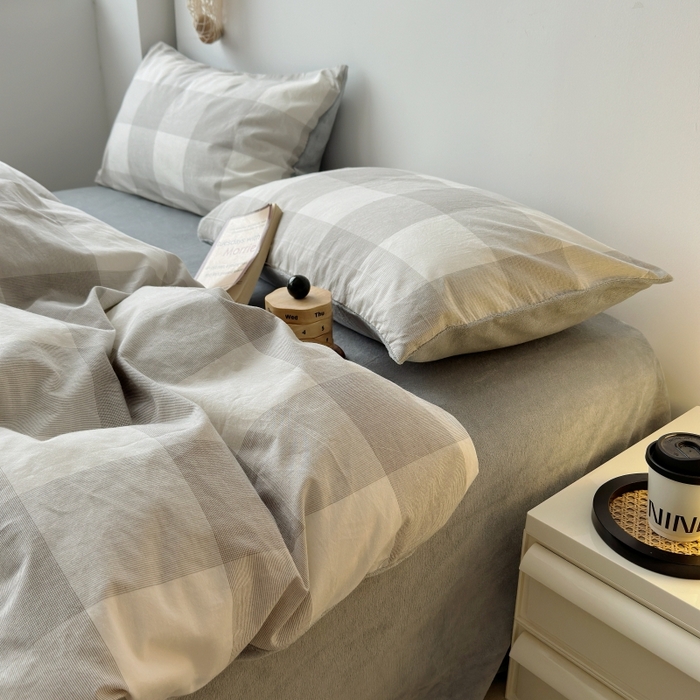 91家纺网 家纺一手货源 找家纺 水洗的故事 2023新款色织水洗棉牛奶绒双用四件套 格森