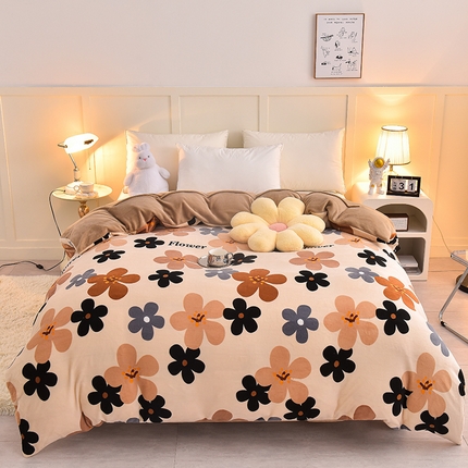 91家纺网 家纺一手货源 找家纺 （总）简一 2024新款高克重牛奶绒迪士尼系列单被套