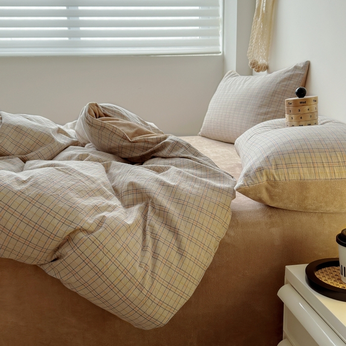 91家纺网 家纺一手货源 找家纺 水洗的故事 2023新款色织水洗棉牛奶绒双用四件套 赫本