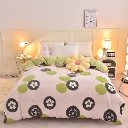 91家纺网 家纺一手货源 找家纺 （总）简一 2024新款高克重牛奶绒迪士尼系列单被套