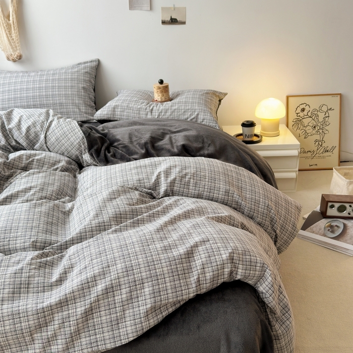 91家纺网 家纺一手货源 找家纺 水洗的故事 2023新款色织水洗棉牛奶绒双用四件套 利奥