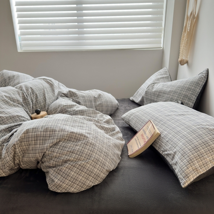 91家纺网 家纺一手货源 找家纺 水洗的故事 2023新款色织水洗棉牛奶绒双用四件套 利奥