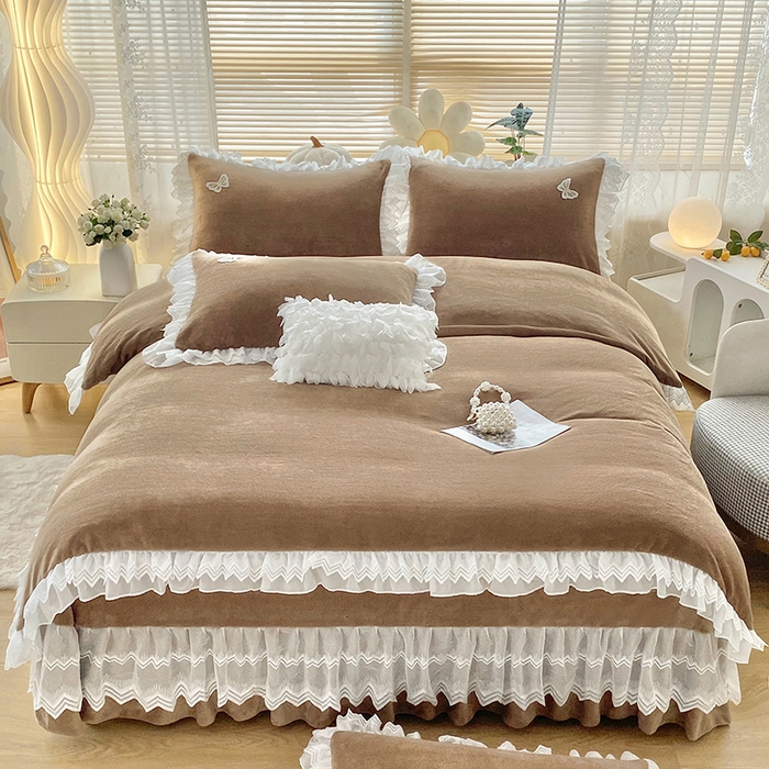 91家纺网 家纺一手货源 找家纺 艾晶美 2023新款双层花边牛奶绒四件套 拿铁咖