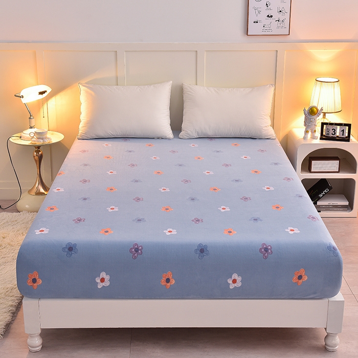 91家纺网 家纺一手货源 找家纺 简一 2024新款高克重牛奶绒迪士尼系列单床笠 情人恰恰