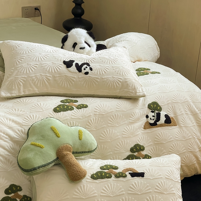 91家纺网 家纺一手货源 找家纺 安莱生活 2023新款雕花绒牛奶绒毛巾绣青松躺平四件套放青松-雪松