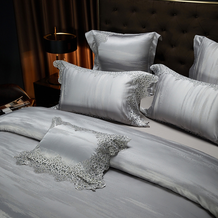 91家纺网 家纺一手货源 找家纺 缔缦 2023新款A版真丝棉B版60s长绒棉高端蕾丝四件套系列-山水一城  高级灰