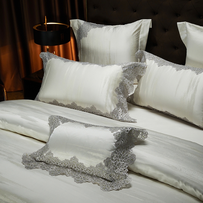 91家纺网 家纺一手货源 找家纺 缔缦 2023新款A版真丝棉B版60s长绒棉高端蕾丝四件套系列-山水一城  浅米色