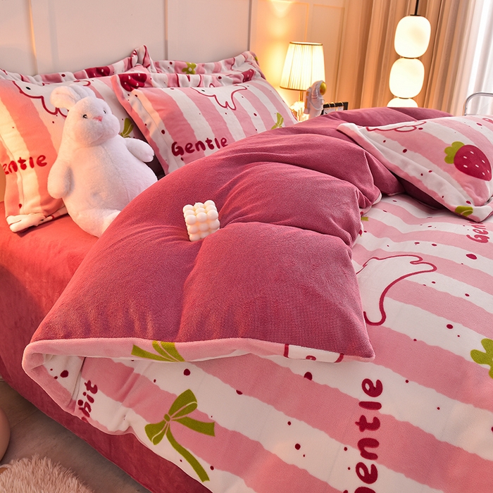 91家纺网 家纺一手货源 找家纺 简一 2024新款高克重牛奶绒迪士尼系列单枕套 粉红兔