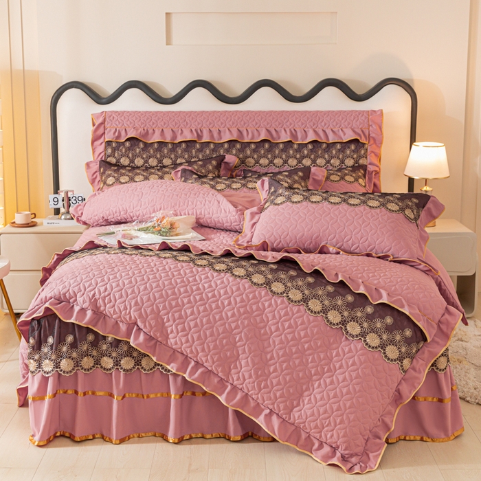 91家纺网 家纺一手货源 找家纺 靓生活 2023新款夹棉绗缝床裙四件套-金玉良缘 豆沙