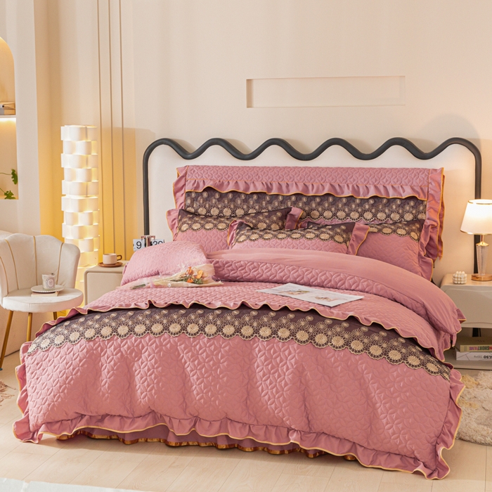 91家纺网 家纺一手货源 找家纺 靓生活 2023新款夹棉绗缝床裙四件套-金玉良缘 豆沙