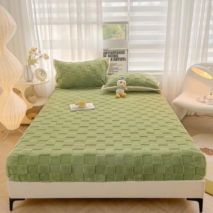 蕾诺家纺 2023新款牛奶绒塔芙绒纯色保暖床笠保护垫床罩 拼图 绿
