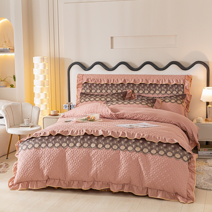 91家纺网 家纺一手货源 找家纺 靓生活 2023新款夹棉绗缝床裙四件套-金玉良缘 卡其