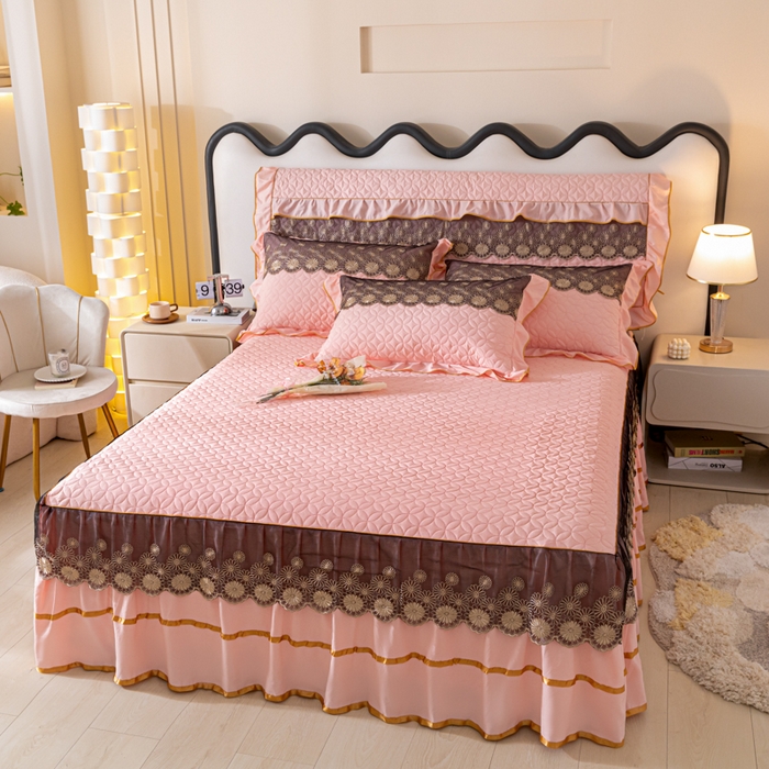 91家纺网 家纺一手货源 找家纺 靓生活 2023新款夹棉绗缝床裙三件套-金玉良缘 粉玉