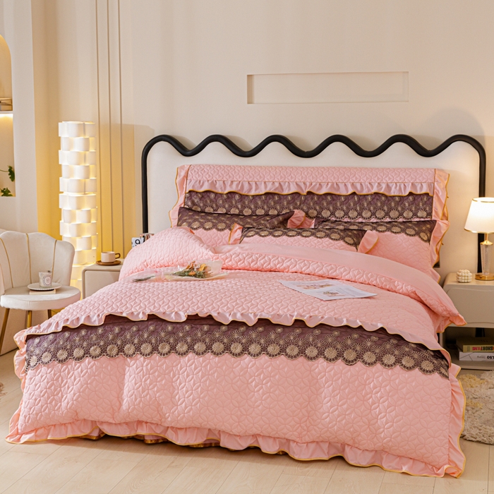 91家纺网 家纺一手货源 找家纺 靓生活 2023新款夹棉绗缝床裙四件套-金玉良缘 粉玉