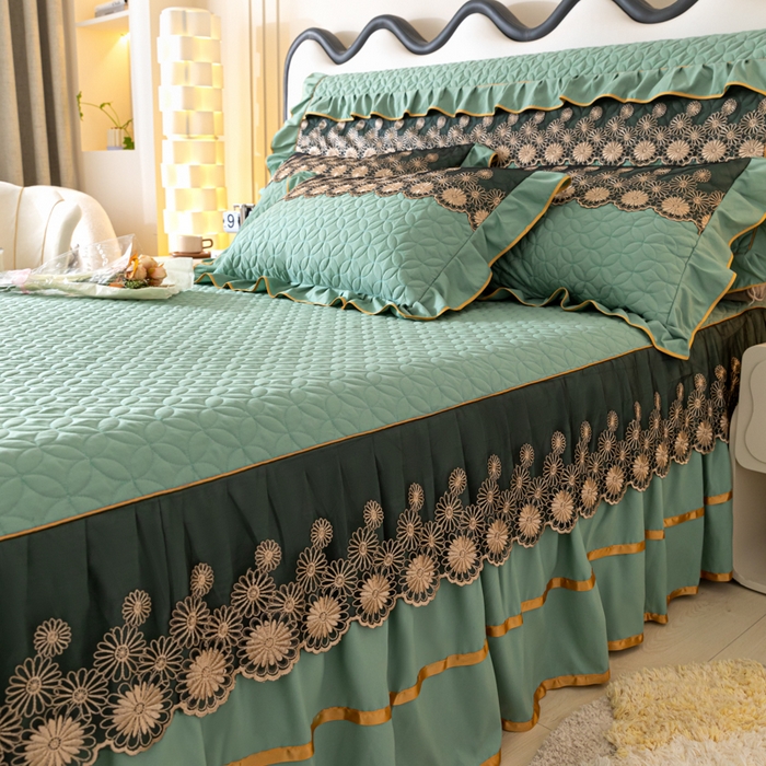91家纺网 家纺一手货源 找家纺 靓生活 2023新款夹棉绗缝床裙三件套-金玉良缘 果绿