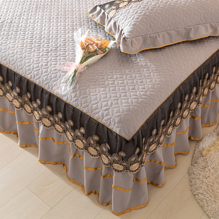 91家纺网 家纺一手货源 找家纺 靓生活 2023新款夹棉绗缝床裙三件套-金玉良缘 绅士灰