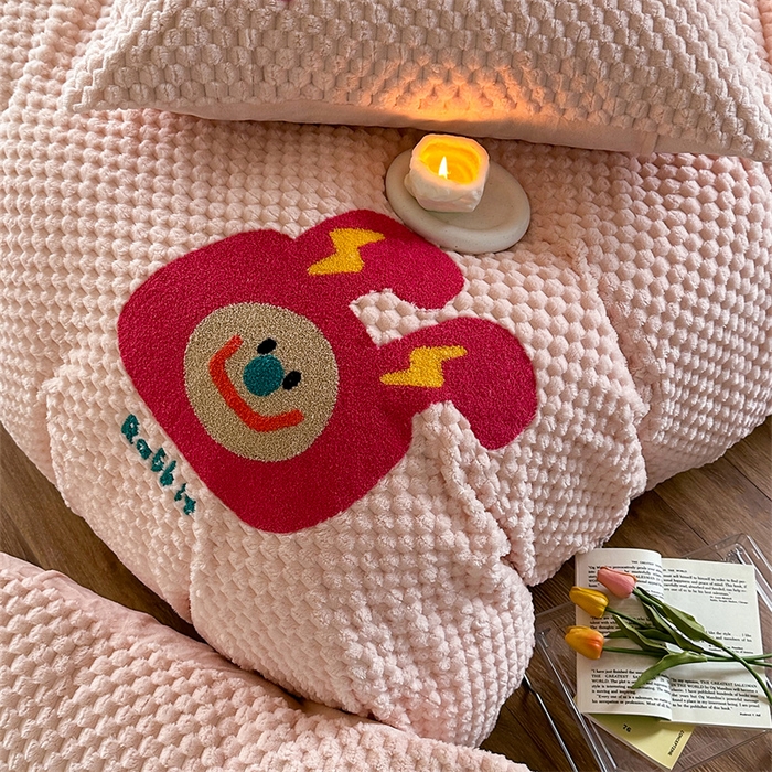 91家纺网 家纺一手货源 找家纺 洋铭区（原狠狠爱） 2023新款加厚豆豆绒牛奶绒四件套 海贝粉