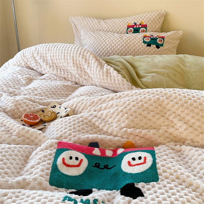 91家纺网 家纺一手货源 找家纺 洋铭区（原狠狠爱） 2023新款加厚豆豆绒牛奶绒四件套 海贝奶白