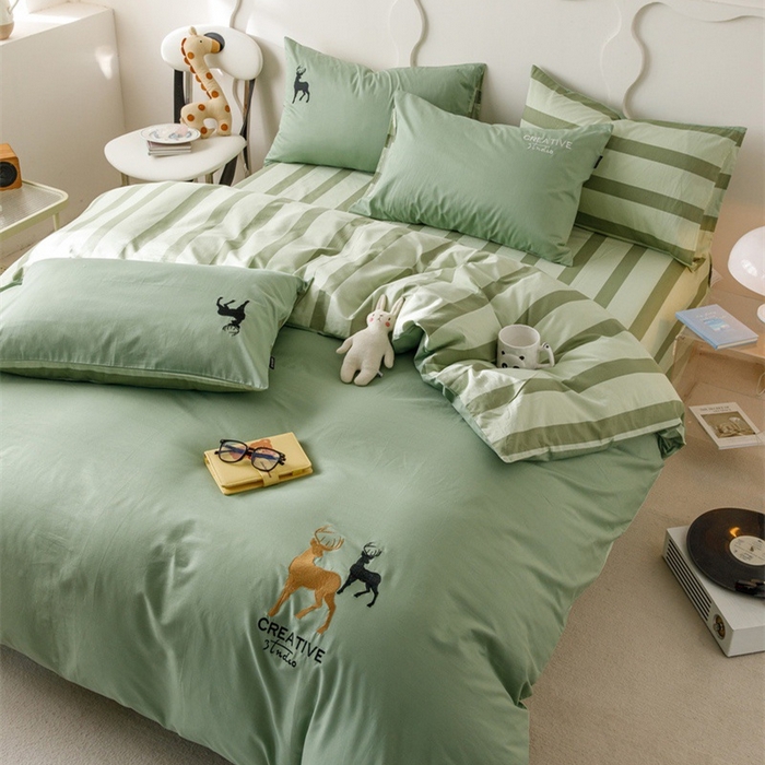 91家纺网 家纺一手货源 找家纺 卡姿家纺 2023新款秋冬呆萌小刺绣第五季 鹿邦