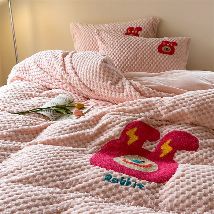 91家纺网 家纺一手货源 找家纺 洋铭区（原狠狠爱） 2023新款加厚豆豆绒牛奶绒四件套 海贝粉