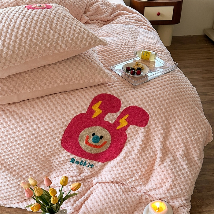 91家纺网 家纺一手货源 找家纺 洋铭区（原狠狠爱） 2023新款加厚豆豆绒牛奶绒四件套 海贝粉