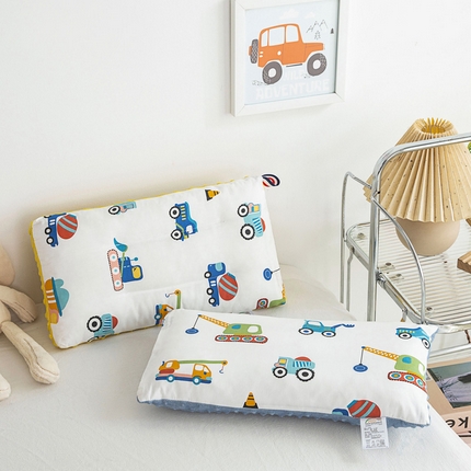 91家纺网 家纺一手货源 找家纺 其乐枕芯 2023新款全棉儿童豆豆安抚枕 工程车