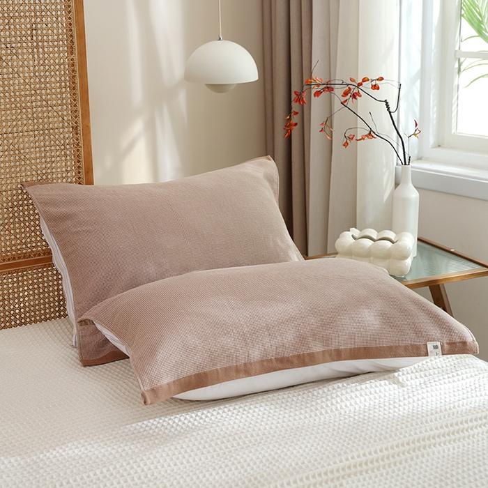 91家纺网 家纺一手货源 找家纺 朴尔家纺-毛巾被 2023年新款全棉无印风纱布毛圈加厚色织提花枕巾 52*78cm*2毛圈双面枕巾-咖小格