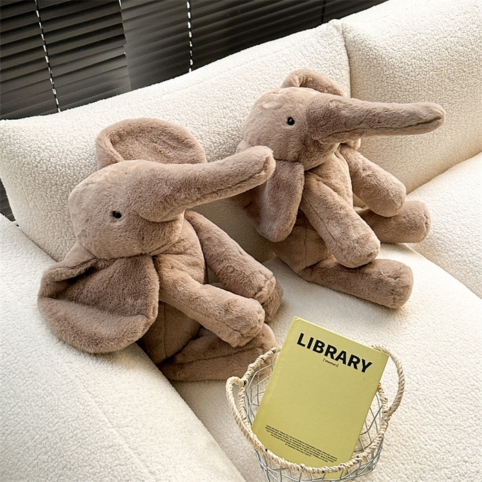 91家纺网 家纺一手货源 找家纺 （总）希诺家居 2023新款设计师款小象抱枕