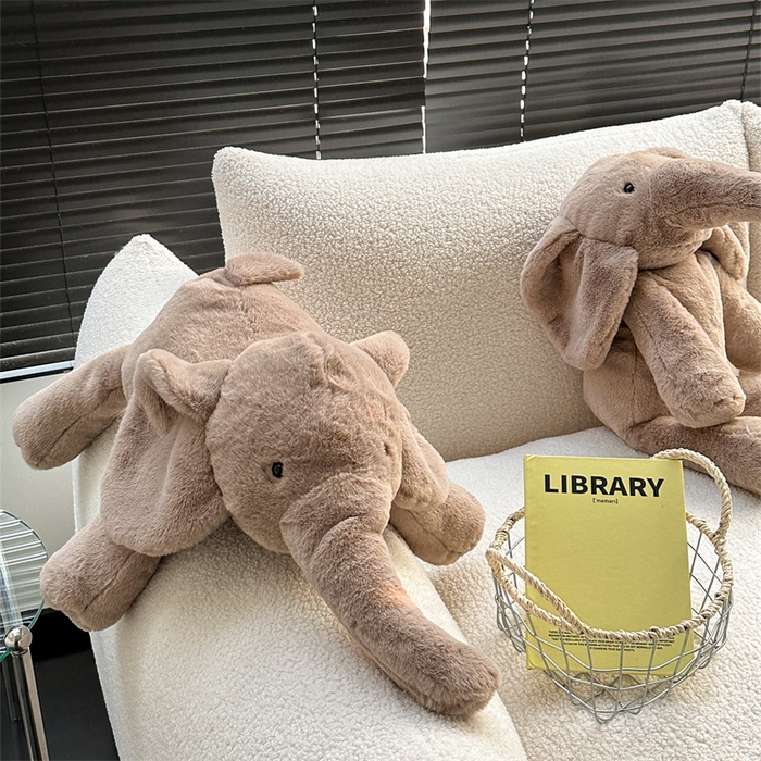 91家纺网 家纺一手货源 找家纺 （总）希诺家居 2023新款设计师款小象抱枕