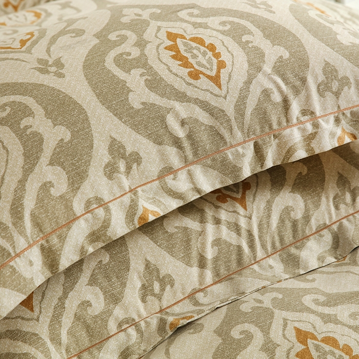 91家纺网 家纺一手货源 找家纺 金纱玉纺家纺 2024新款加厚AB版四件套 慕斯光年