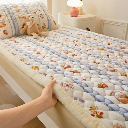 喜居 2023新款牛奶绒床垫夹棉床垫抗菌床垫学生宿舍床垫 芊芊兔