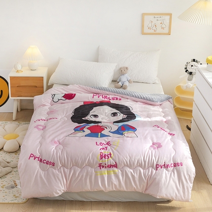 91家纺网 家纺一手货源 找家纺 八零年代 2023新款大版卡通婴儿绒豆豆被加厚秋冬儿童被子被芯宝宝安抚豆豆被 豆豆被 白雪公主红色