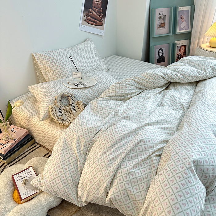 91家纺网 家纺一手货源 找家纺 一米阳光 2023新款13372小清新纯棉四件套 花露红