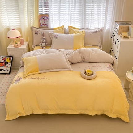 爱上家居 2023新款保暖加厚卡通刺绣牛奶绒四件套 兔眠-奶油黄拼咖