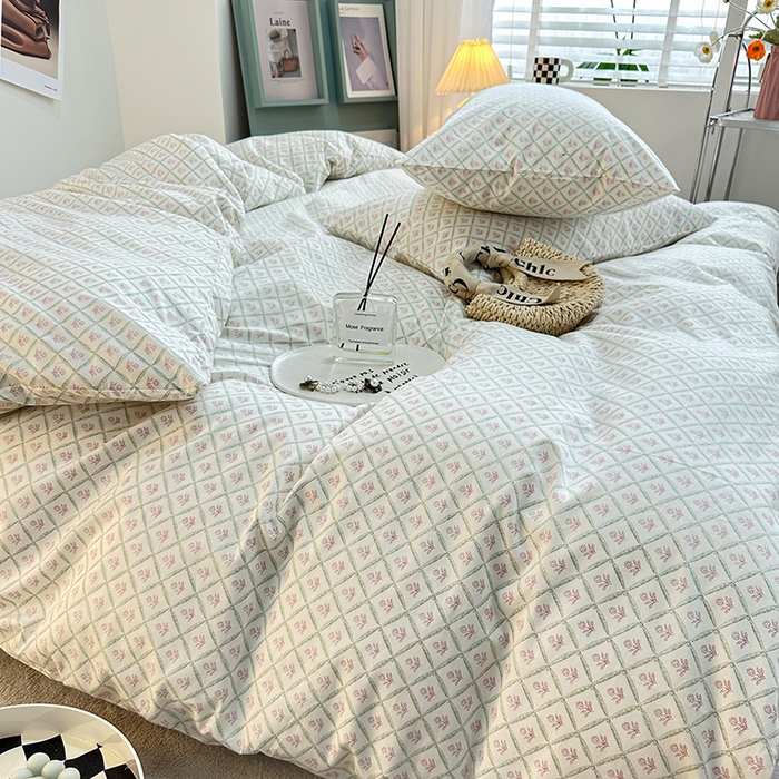 91家纺网 家纺一手货源 找家纺 一米阳光 2023新款13372小清新纯棉四件套 花露红