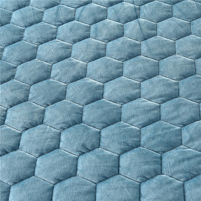 91家纺网 家纺一手货源 找家纺 胜权家纺 2023新款牛奶绒纯色夹棉单床裙单件保暖三件套席梦思床护垫 唯美-烟雾兰