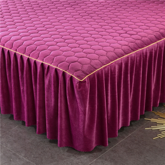 91家纺网 家纺一手货源 找家纺 胜权家纺 2023新款牛奶绒纯色夹棉单床裙单件保暖三件套席梦思床护垫 唯美-酱紫色