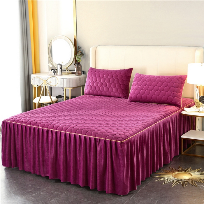 91家纺网 家纺一手货源 找家纺 胜权家纺 2023新款牛奶绒纯色夹棉单床裙单件保暖三件套席梦思床护垫 唯美-酱紫色
