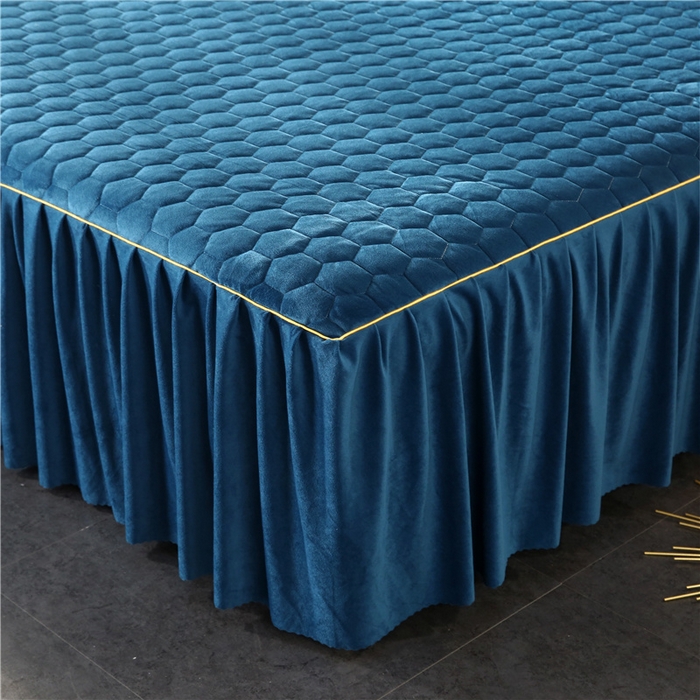 91家纺网 家纺一手货源 找家纺 胜权家纺 2023新款牛奶绒纯色夹棉单床裙单件保暖三件套席梦思床护垫 唯美-绅士蓝